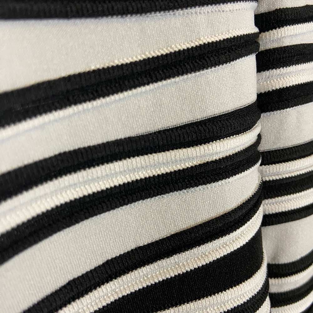 NWT R&M Richards Sleeveless Scoop Neck Black & White Ribbed Cocktail Dress: BB74 - Picture 11 of 15